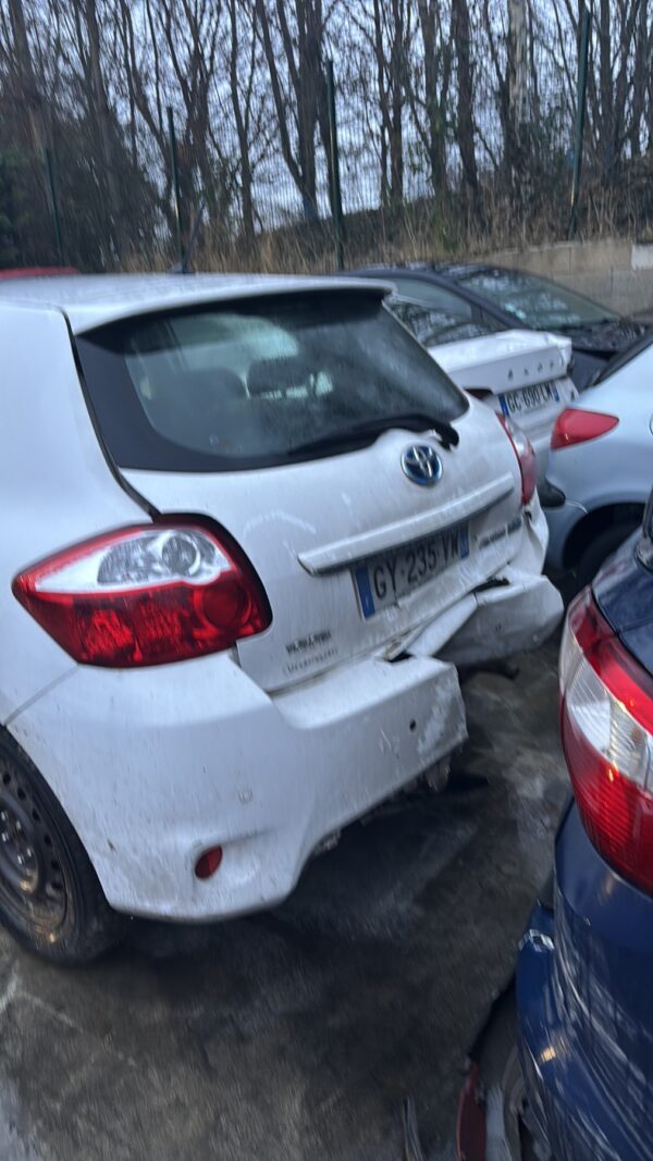 TOYOTA AURIS – 15H50 – Image 7