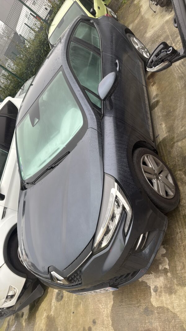 RENAULT CLIO – 16H20