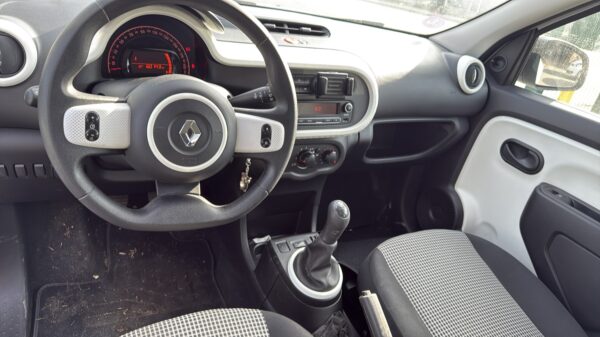 RENAULT TWINGO – 10/04 à 15H50 – Image 4
